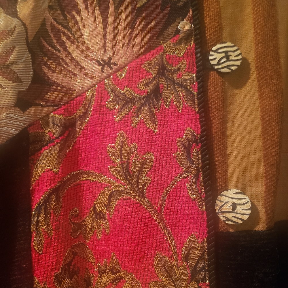 Embroidered patchwork jacket - Picture 2 of 6